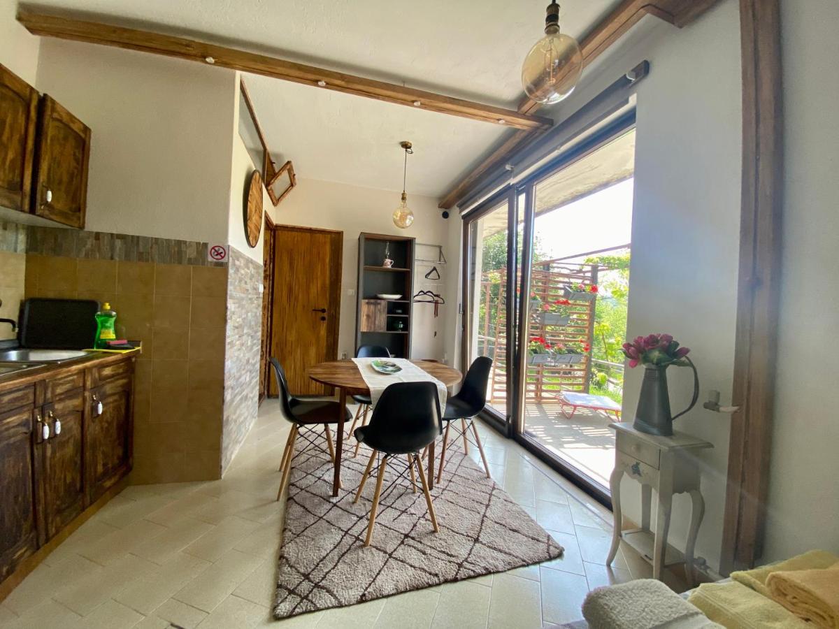 Apartman Verona บูเซต ภายนอก รูปภาพ