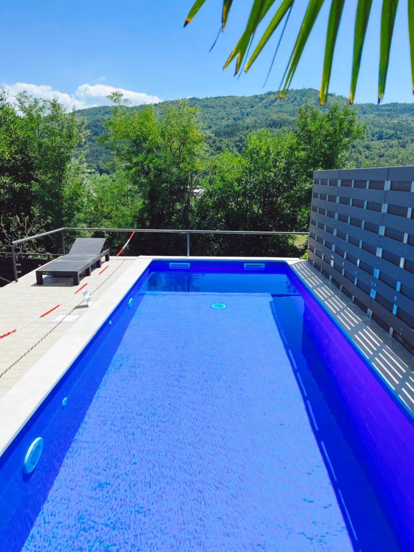 Apartman Verona บูเซต ภายนอก รูปภาพ