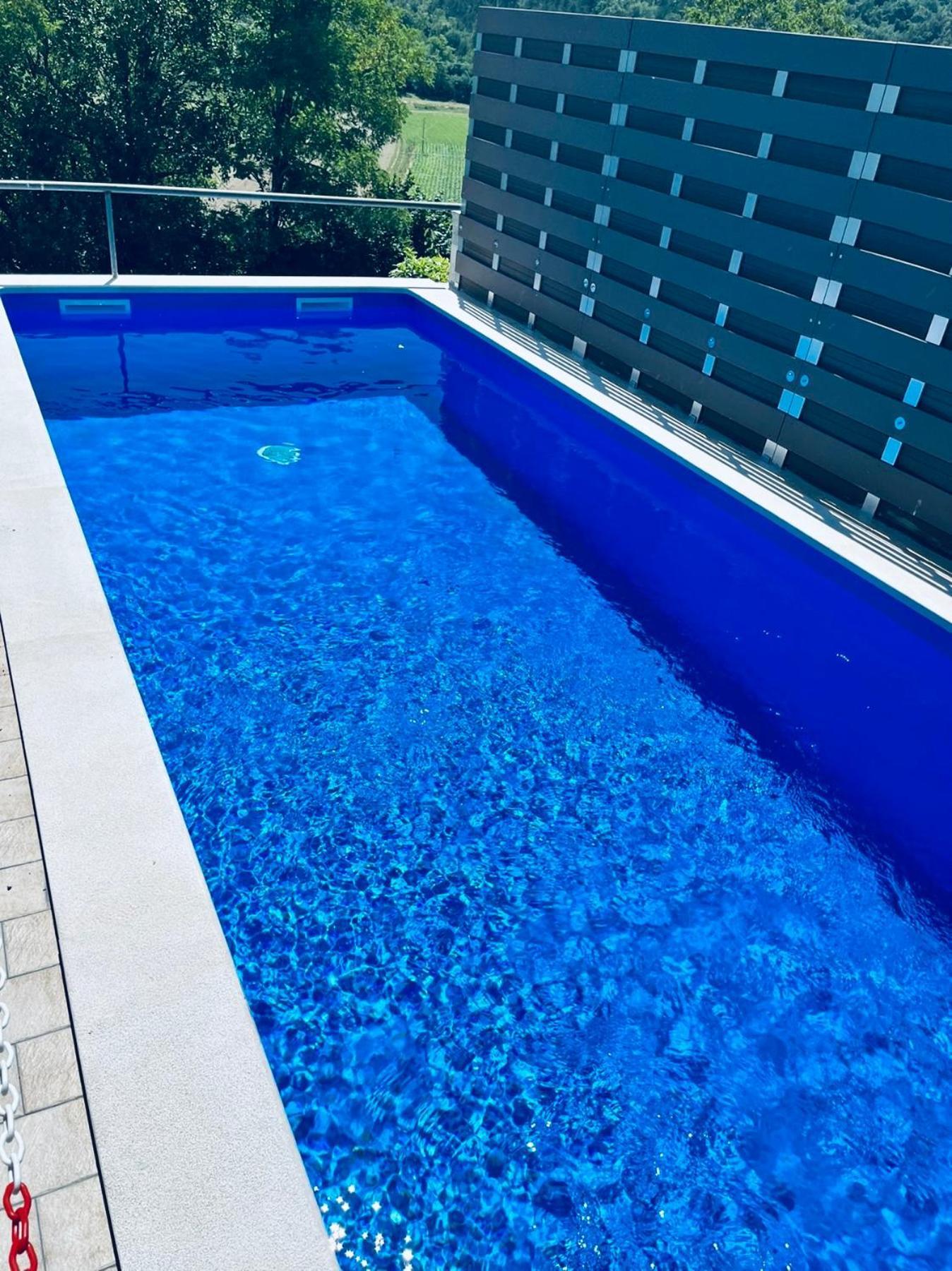 Apartman Verona บูเซต ภายนอก รูปภาพ